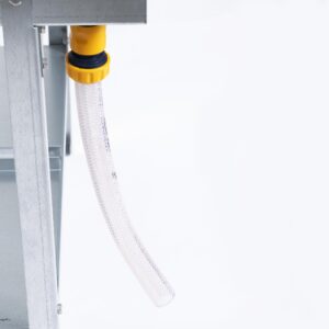 Balkongbädd liten från Grohus. Närbild på vattenutlopp.