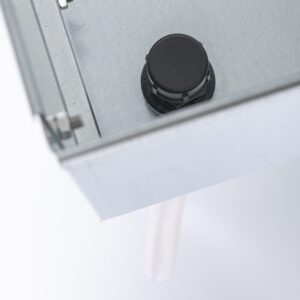 Balkongbädd liten från Grohus. Närbild på vattenutlopp sett från ovan.