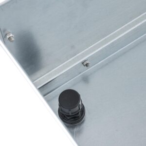 Balkongbädd liten från Grohus. Närbild på vattenutlopp sett från ovan.