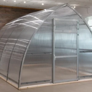 Tor 300x utifrån med stängd dörr i vårt showroom i Gällstad